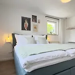 Apartment Am Park - Boxspringbett, Balkon, Smarttv, Familienfreundlich *