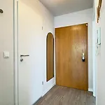 Apartment Am Park - Boxspringbett, Balkon, Smarttv, Familienfreundlich *