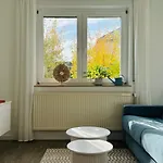 Am Park - Boxspringbett, Balkon, Smarttv, Familienfreundlich Apartment