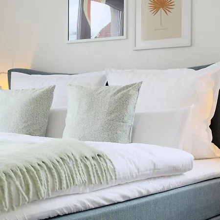 Apartment Am Park - 4p, Boxspringbett, Balkon, Smarttv, Gesundbrunnen, Familienfreundlich Halle (Saale)