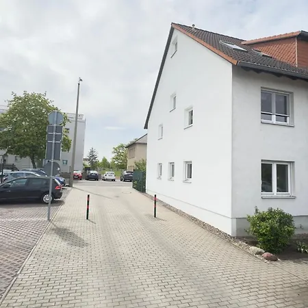 Apartment Am Park - Boxspringbett, Balkon, Smarttv, Familienfreundlich