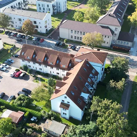 شقة Am Park - 4p, Boxspringbett, Balkon, Smarttv, Gesundbrunnen, Familienfreundlich