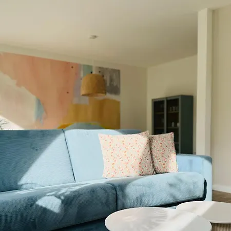 Am Park - 4p, Boxspringbett, Balkon, Smarttv, Gesundbrunnen, Familienfreundlich *